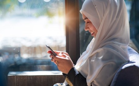 Smartphones and the Changing Face of Muslim Communities