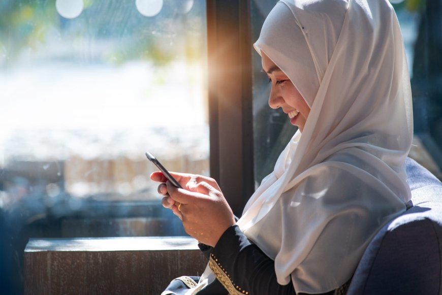 Smartphones and the Changing Face of Muslim Communities
